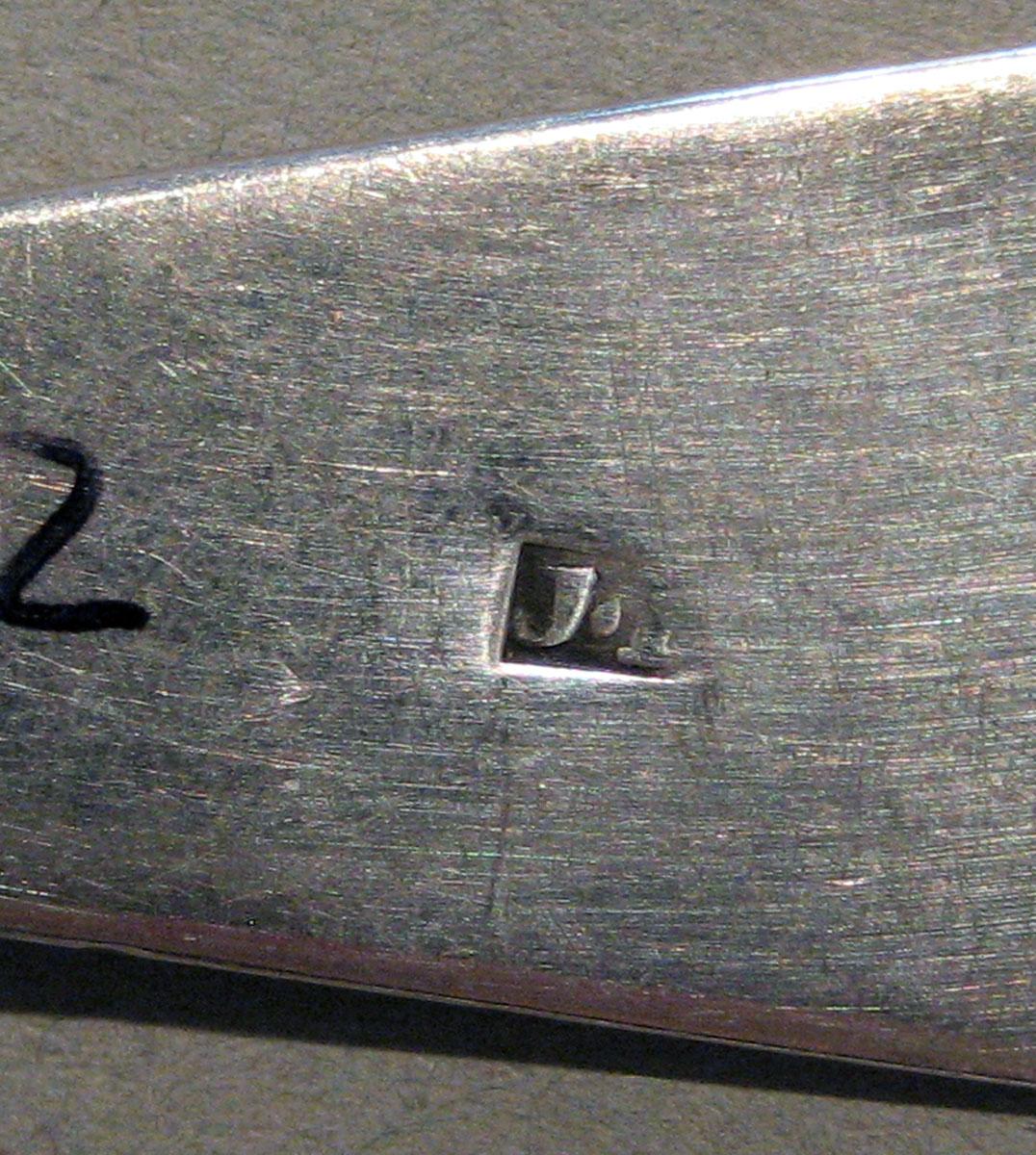 1998.0004.742 Silver Spoon mark