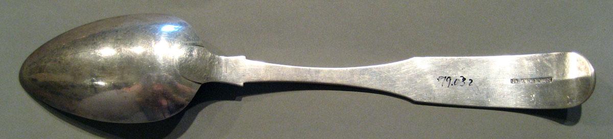 1998.0004.752.001 Silver Spoon underside