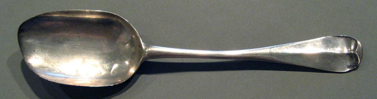 1998.0004.753.002 Silver Spoon upper surface