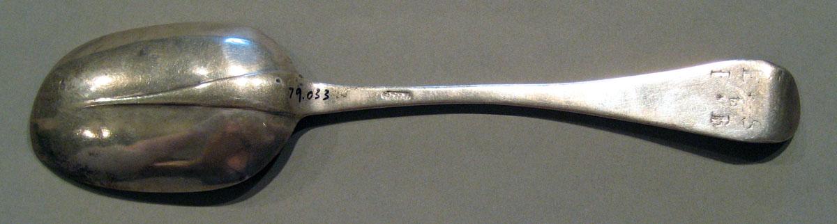 1998.0004.753.002 Silver Spoon underside