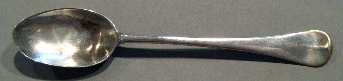 1998.0004.762 Silver Spoon upper surface