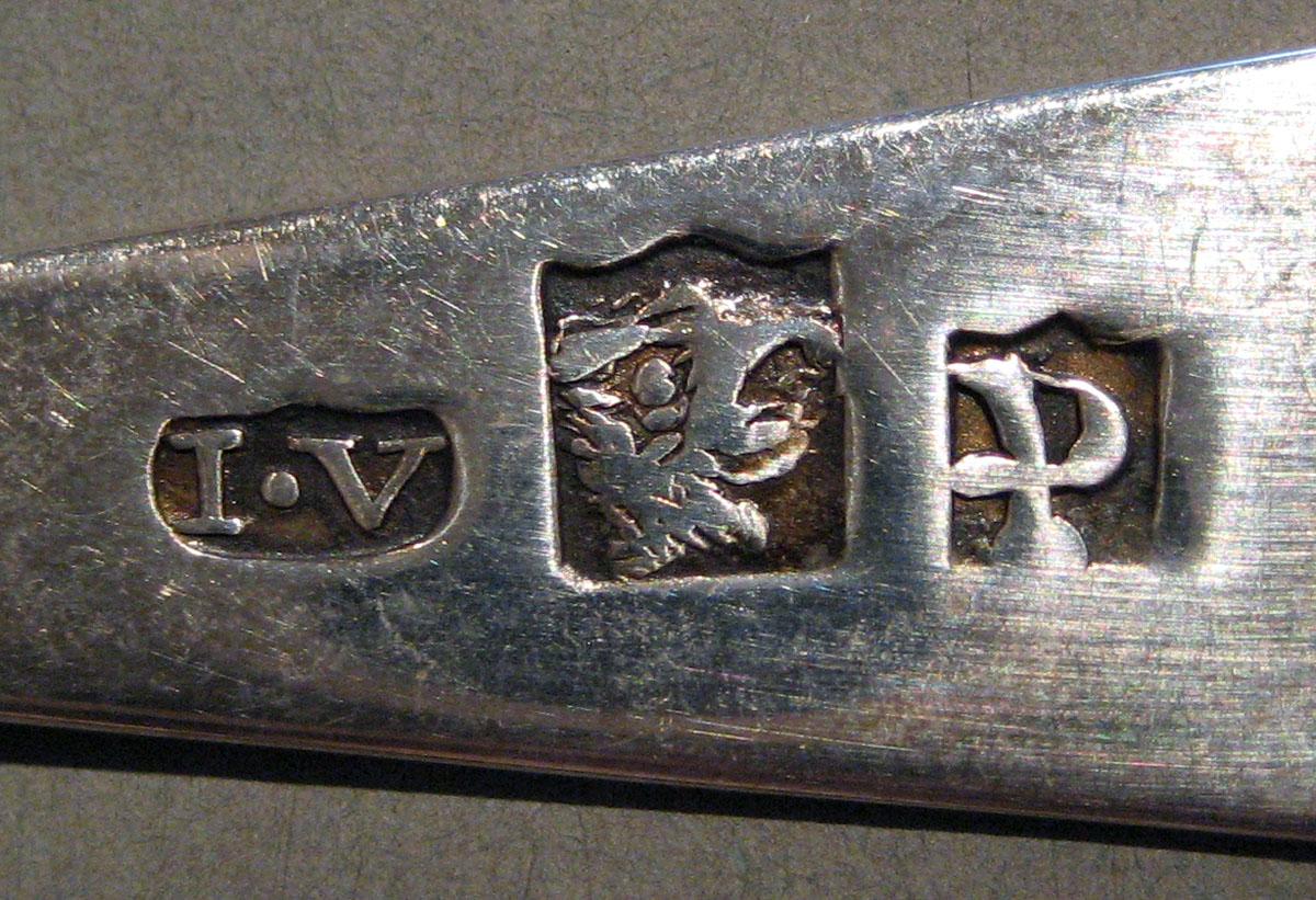 1998.0004.765 Silver Spoon mark