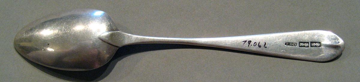 1998.0004.782.001 Silver Spoon underside