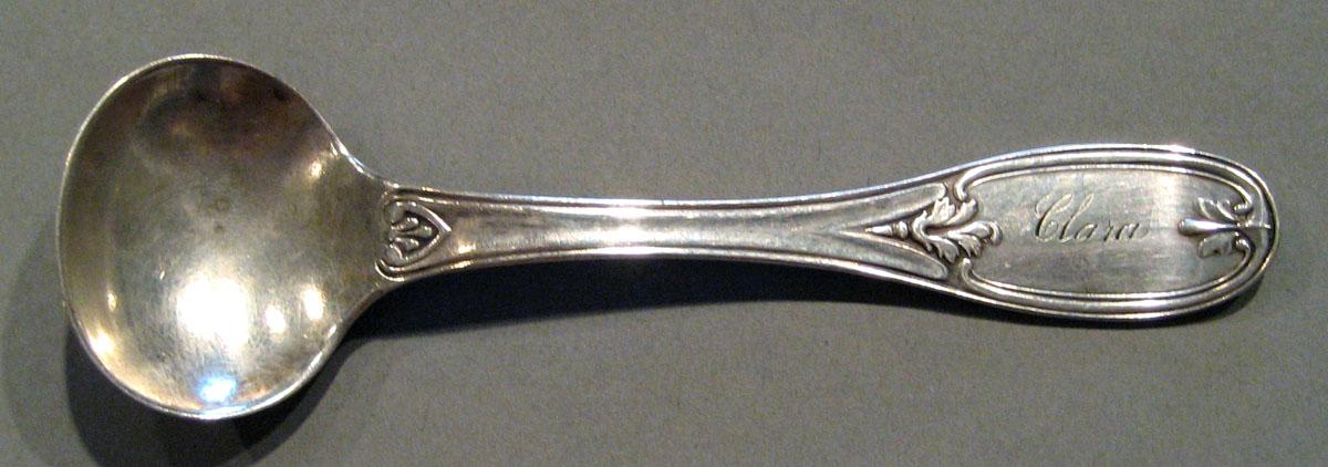 1998.0004.788 Silver Spoon upper surface
