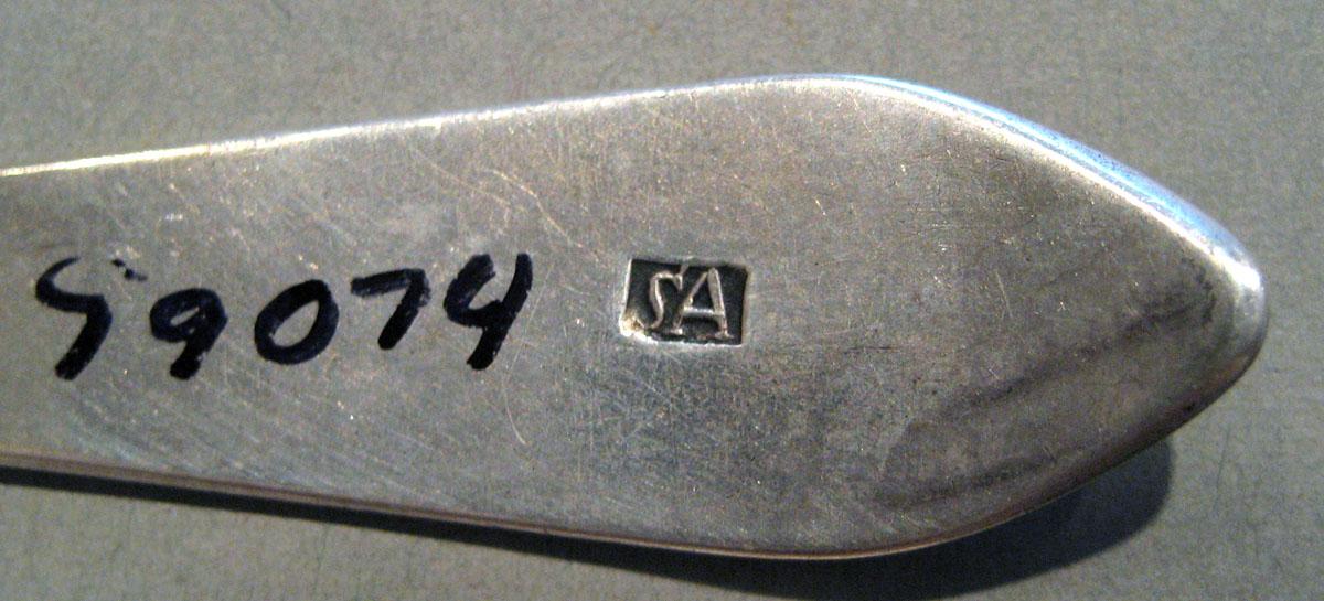 1998.0004.794.002 Silver Spoon mark