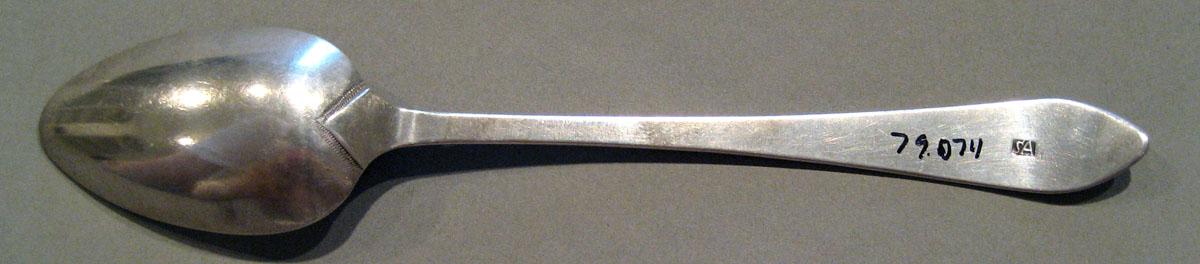 1998.0004.794.003 Silver Spoon underside