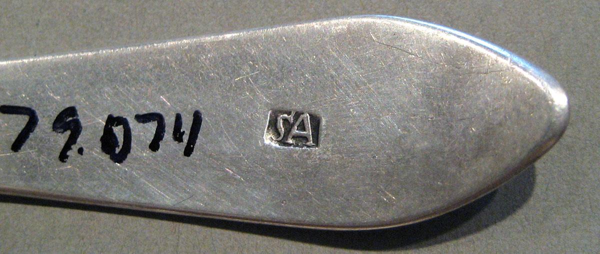 1998.0004.794.003 Silver Spoon mark