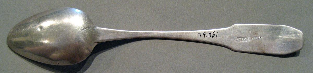 1998.0004.801.001 Silver Spoon underside