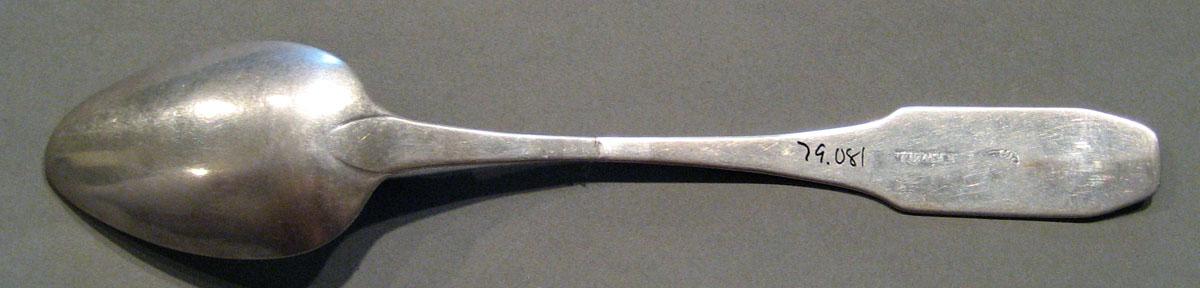 1998.0004.801.002 Silver Spoon underside