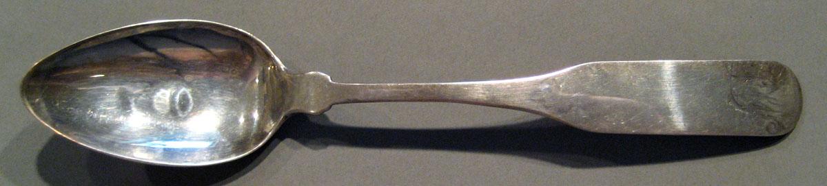 1998.0004.807.004 Silver Spoon upper surface