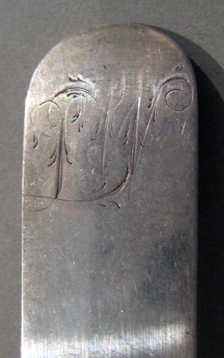 1998.0004.807.004 Silver Spoon engraving