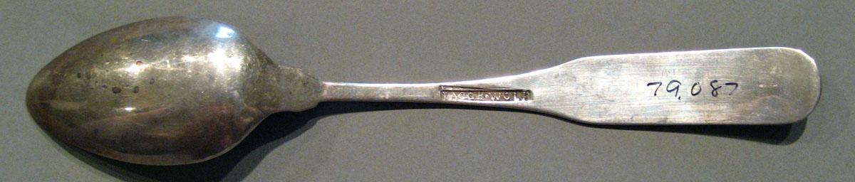 1998.0004.807.006 Silver Spoon underside