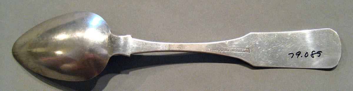 1998.0004.809.005 Silver Spoon underside