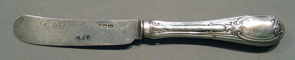 1998.0004.811 Silver Knife underside