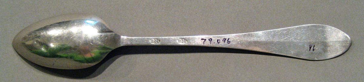 1998.0004.816 Silver Spoon underside
