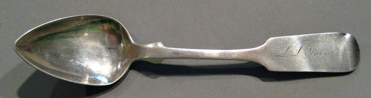 1998.0004.825.001 Silver Spoon upper surface