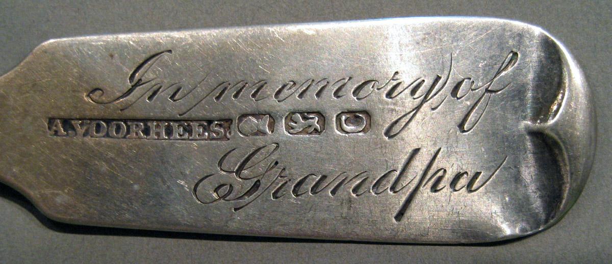 1998.0004.825.001 Silver Spoon engraving underside