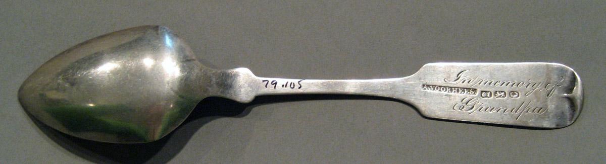 1998.0004.825.002 Silver Spoon underside