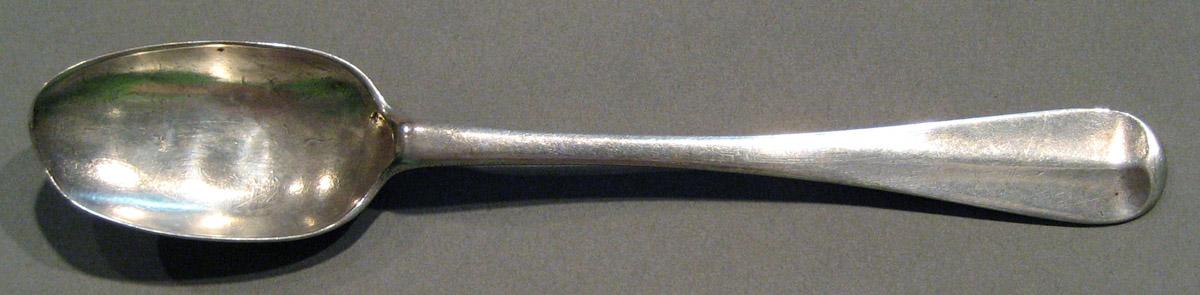 1998.0004.827 Silver Spoon upper surface