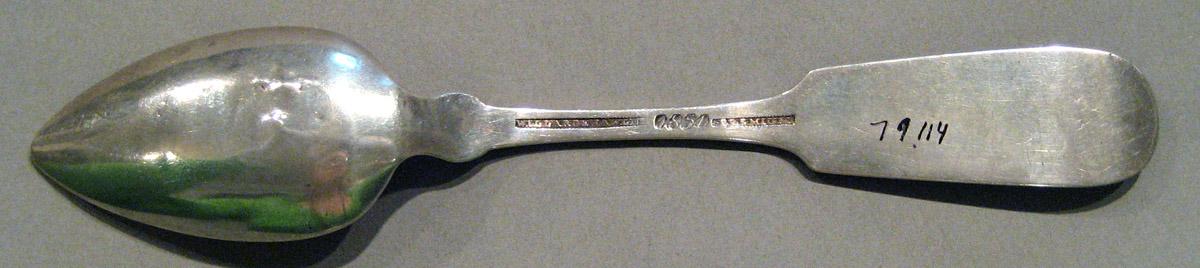 1998.0004.833 Silver Spoon underside