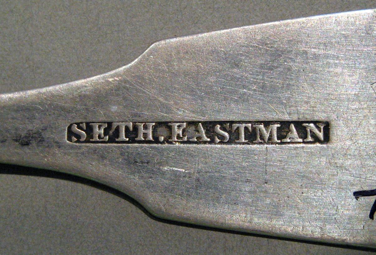 1998.0004.834.002 Silver Spoon mark