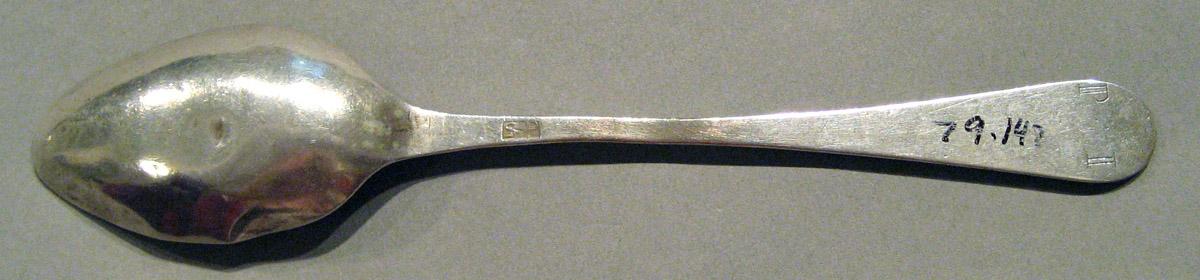 1998.0004.861 Silver Spoon underside