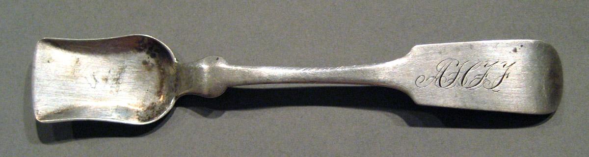 1998.0004.863.001 Silver Spoon upper surface