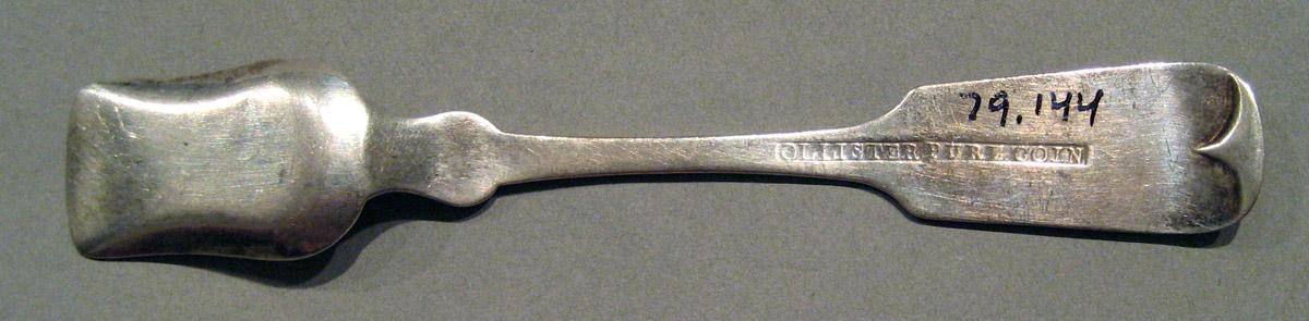 1998.0004.863.002 Silver Spoon underside