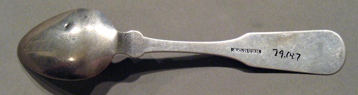 1998.0004.866 Silver Spoon underside