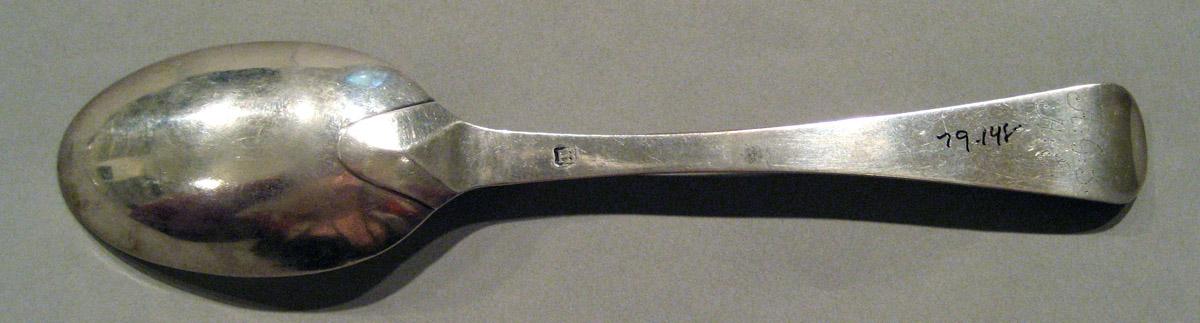 1998.0004.867.003 Silver Spoon underside