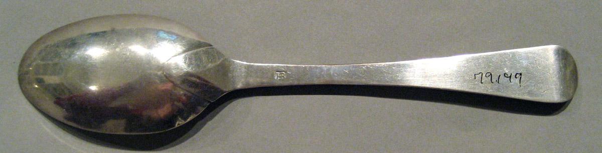 1998.0004.867.004 Silver Spoon underside