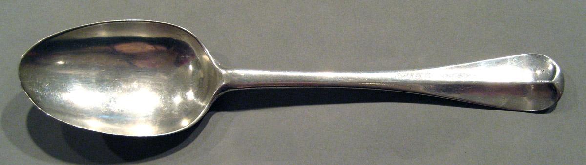 1998.0004.870.001 Silver Spoon upper surface