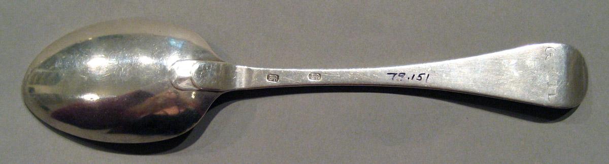 1998.0004.870.002 Silver Spoon underside
