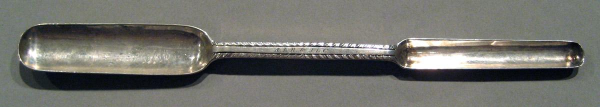 1998.0004.871 Silver Spoon upper surface