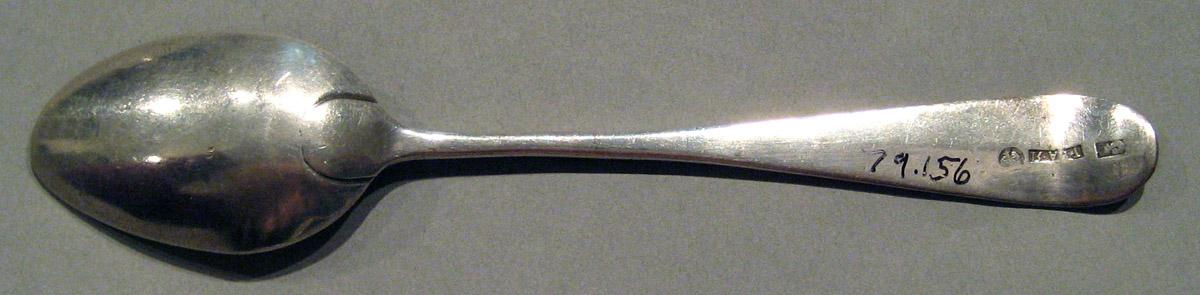 1998.0004.872 Silver Spoon underside