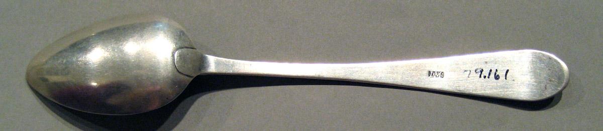 1998.0004.877 Silver Spoon underside