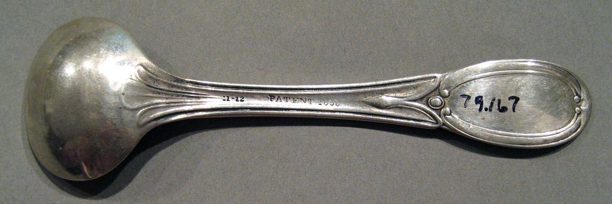 1998.0004.882 Silver Spoon underside