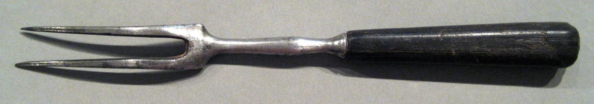 1998.0004.905 Silver Fork underside