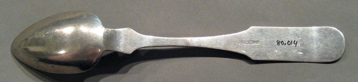1998.0004.912.001 Silver Spoon underside