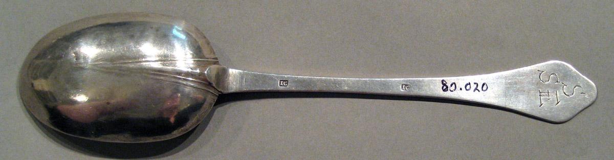 1998.0004.917 Silver Spoon underside