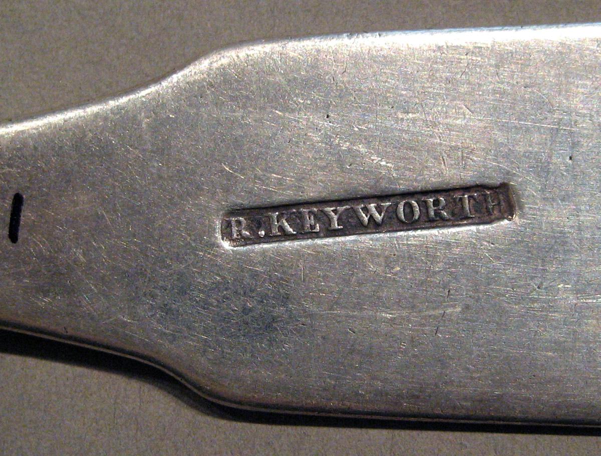 1998.0004.927 Silver Spoon mark