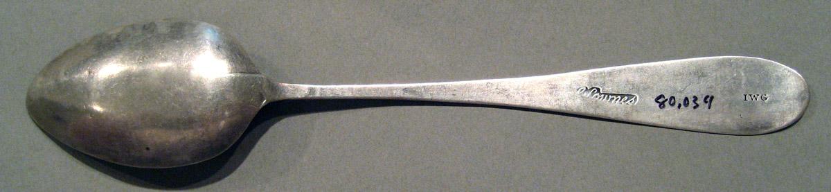 1998.0004.930.001 Silver Spoon underside