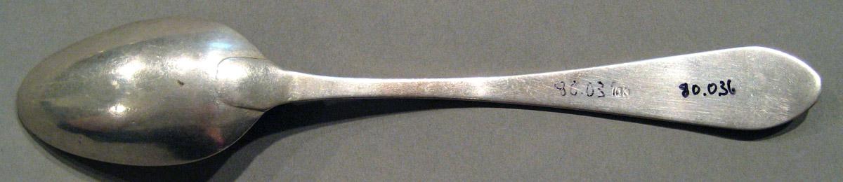 1998.0004.932 Silver Spoon underside