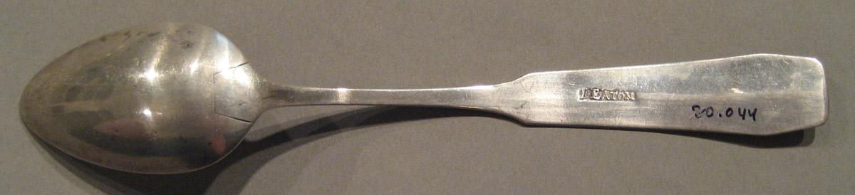 1998.0004.940.001 Silver Spoon underside