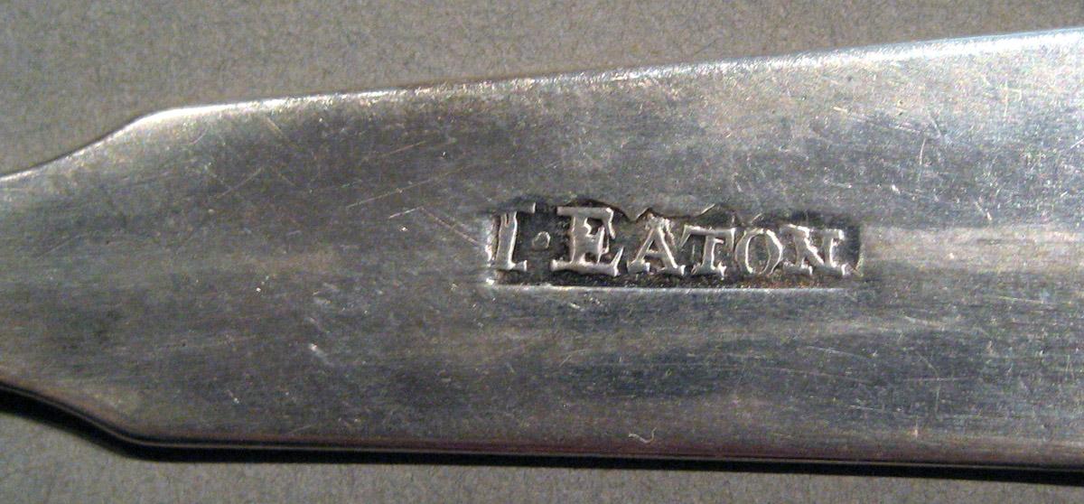 1998.0004.940.001 Silver Spoon mark