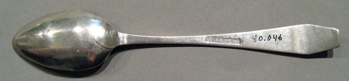1998.0004.942.001 Silver Spoon underside