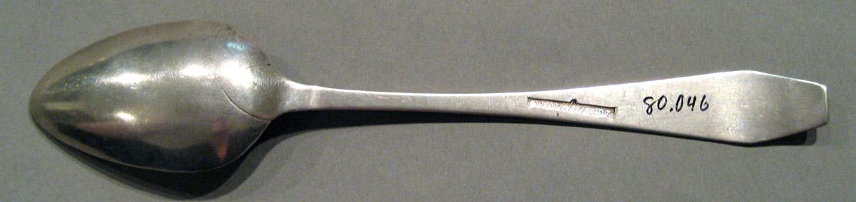1998.0004.942.002 Silver Spoon underside