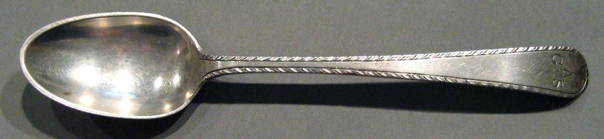 1998.0004.946.002 Silver Spoon upper surface