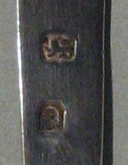 1998.0004.956 left handle marks