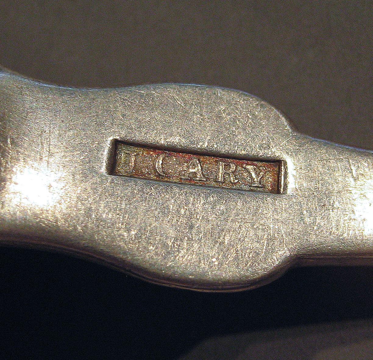 1998.0004.957 spoon mark